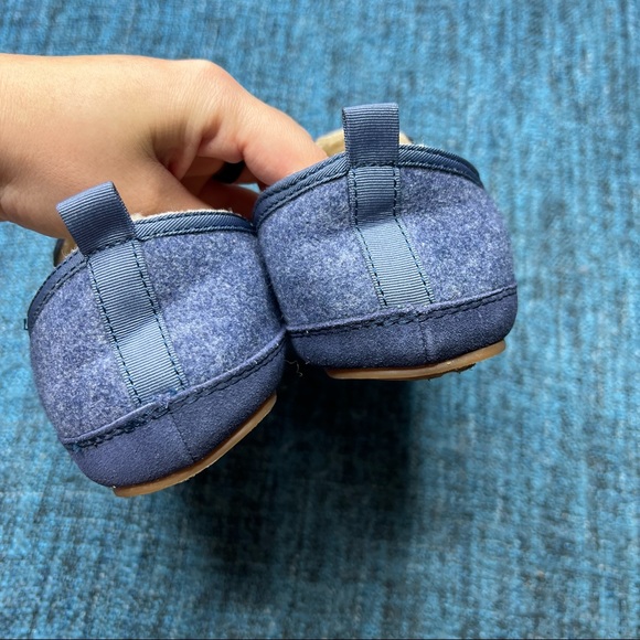 Lucky Brand Kozey 2 Faux Fur Lucky Rainbow Slippers in Blue - Picture 6 of 8